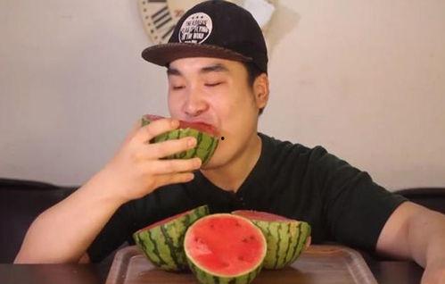 被吃瓜的网红,揭秘背后真相与争议  第1张